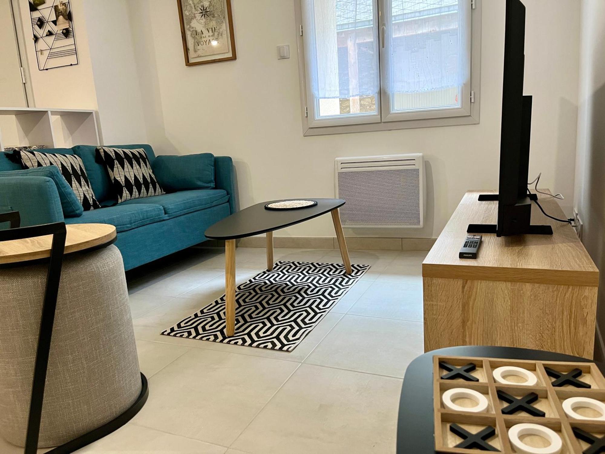 2 Suites, Cour Privee, Climatisation, Le Nid De Blois Vienne Bagian luar foto