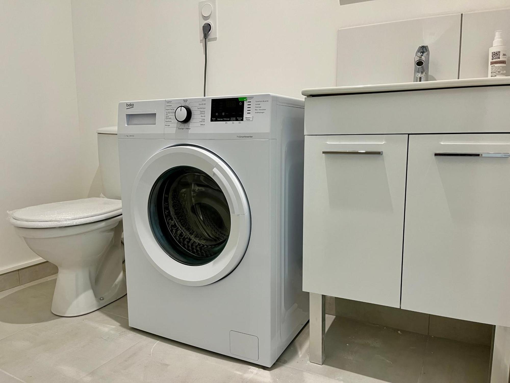 2 Suites, Cour Privee, Climatisation, Le Nid De Blois Vienne Bagian luar foto
